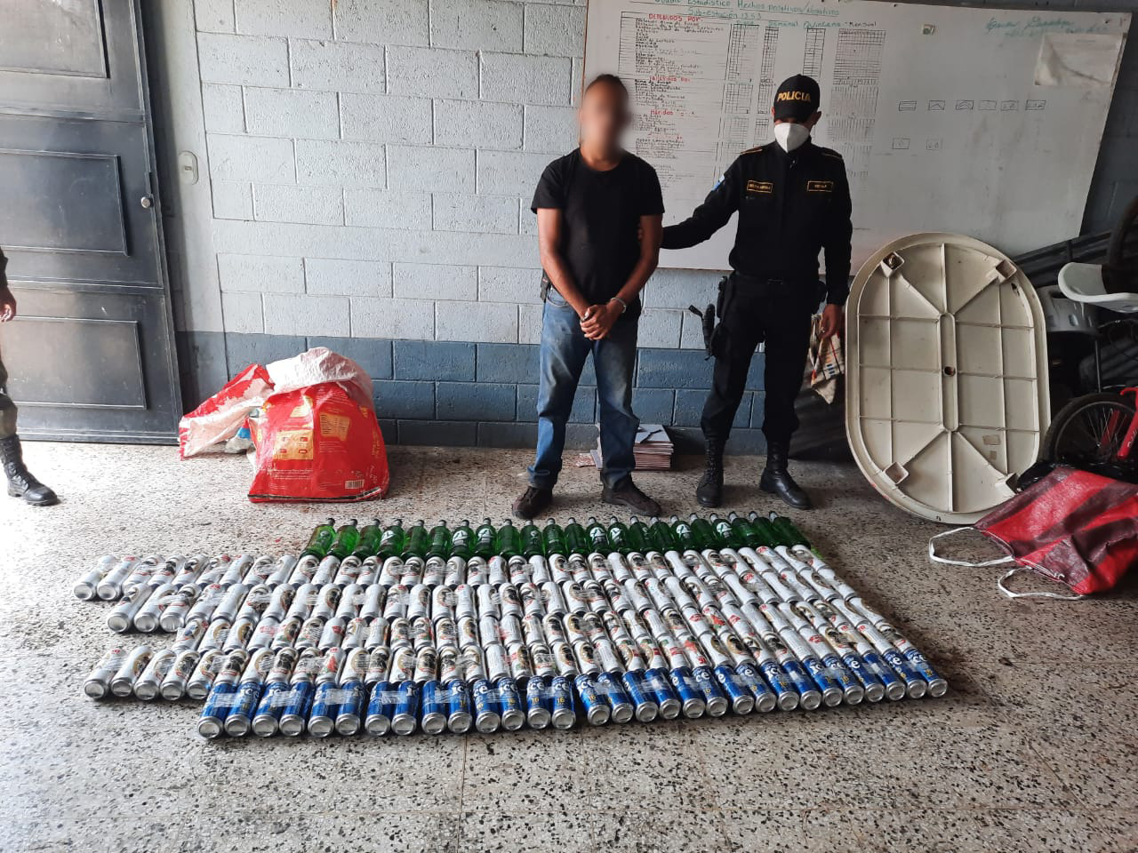 Guardia penitenciario intentó ingresar bebidas alcohólicas a Granja Modelo de Rehabilitación Pavón