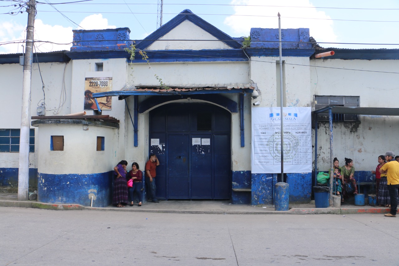 Localizan teléfonos celulares como resultado de requisa en el Centro Preventivo para Hombres de Cobán, Alta Verapaz